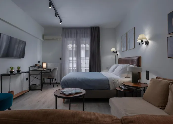 Embassy Elegant Suite