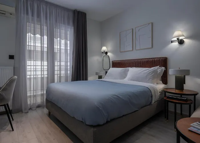 Embassy Elegant Suite